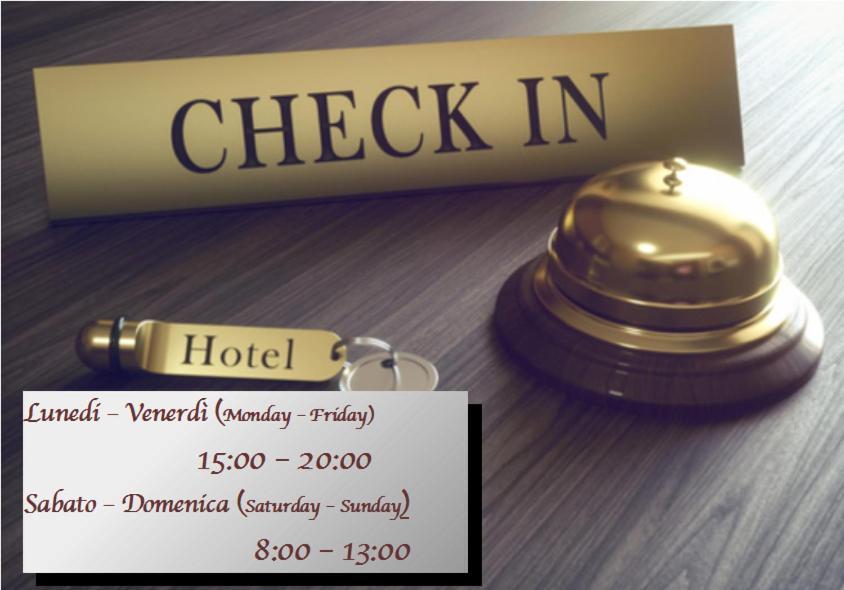 Hotel Italia ساتْشيلي المظهر الخارجي الصورة