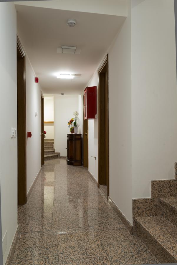 Hotel Italia ساتْشيلي المظهر الخارجي الصورة