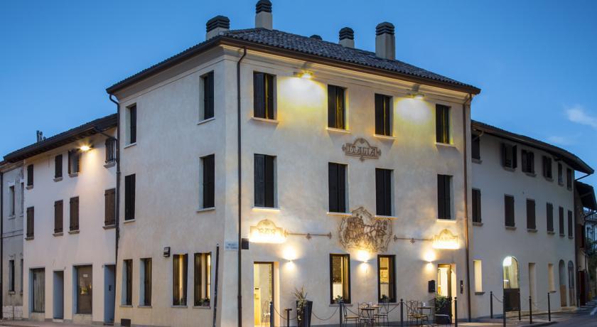 Hotel Italia ساتْشيلي المظهر الخارجي الصورة